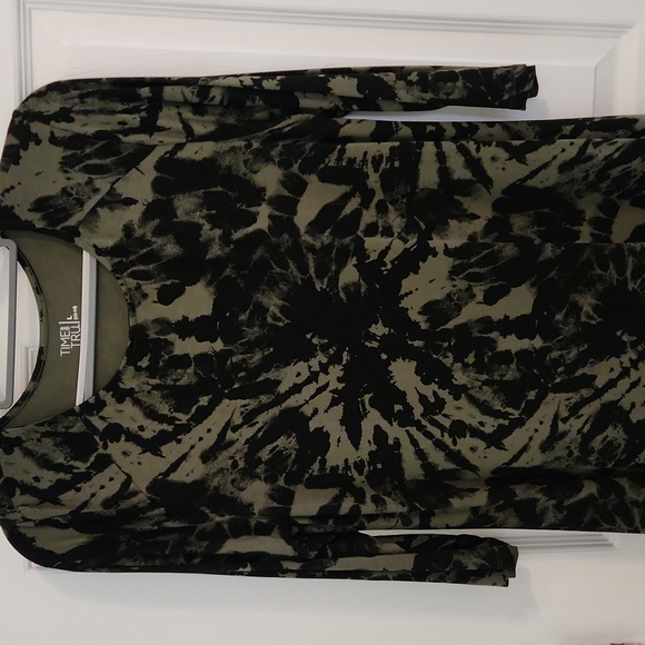 DRESS - Picture 3 of 3